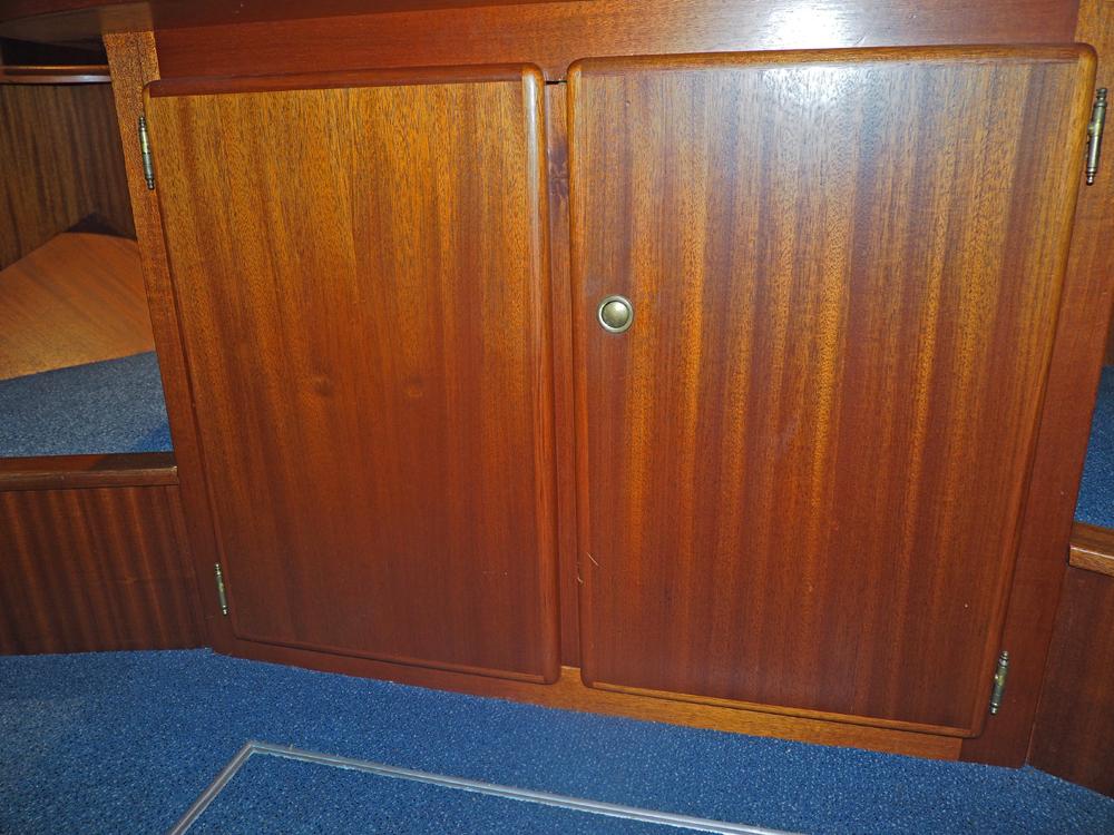 Cabin en avant, H&eacute;bergements